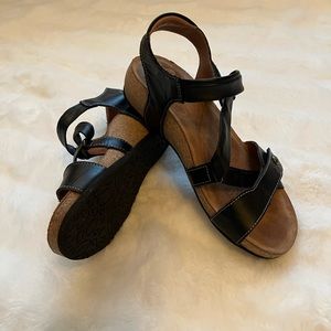 Taos Leather Sandals